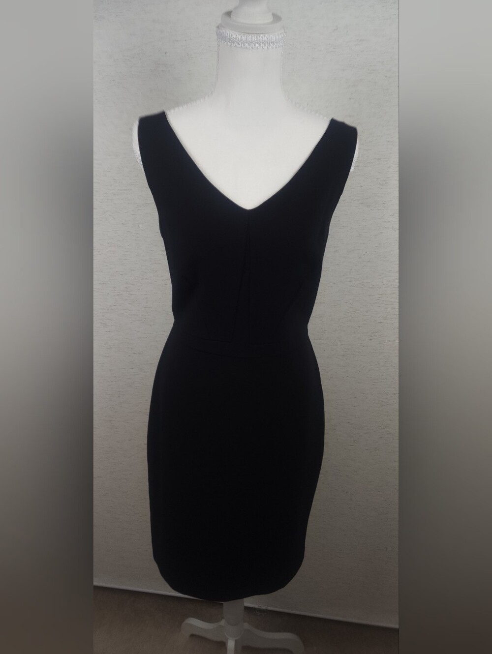 White House Black Market Black Luxe Stretch V‑Neck Sheath Midi Dress